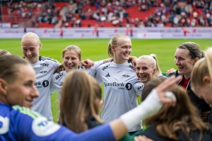 Rosenborg er på en nedadgående formkurve og trenger seier mot bronseutfordrer LSK Kvinner. Foto: Marius Simensen / Bildbyrån