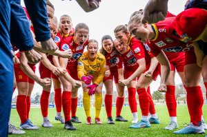 En sen scoring sørget for at Røa tok en sterk hjemmeseier over LSK Kvinner denne runden. Det betyr full pott etter to kamper for Geir Nordbys lag. Foto: Marius Simensen / Bildbyrån