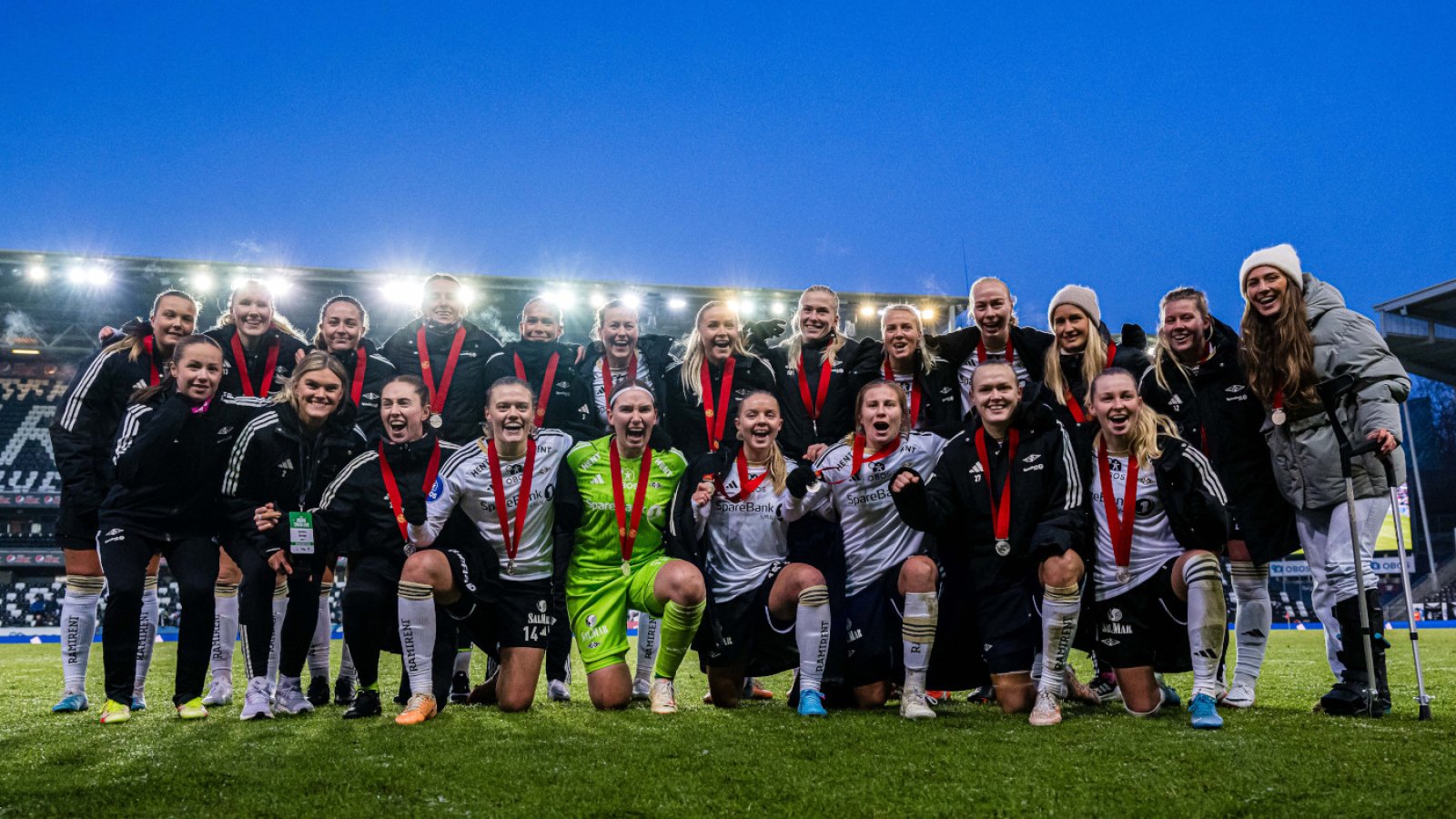 Fjorårets sølvvinner Rosenborg festet grepet om sølvet og Champions League-plass med seier over Brann. Foto: Marius Simensen / Bildbyrån