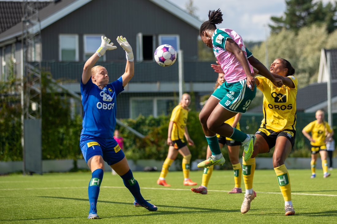 REEVES: Joshualyn Reeves hadde noen sjanser i debuten mot LSK Kvinner. På torsdag møter hun gamle lagvenninner i Lyn. Foto: Odd Sindre Tonning / TFK