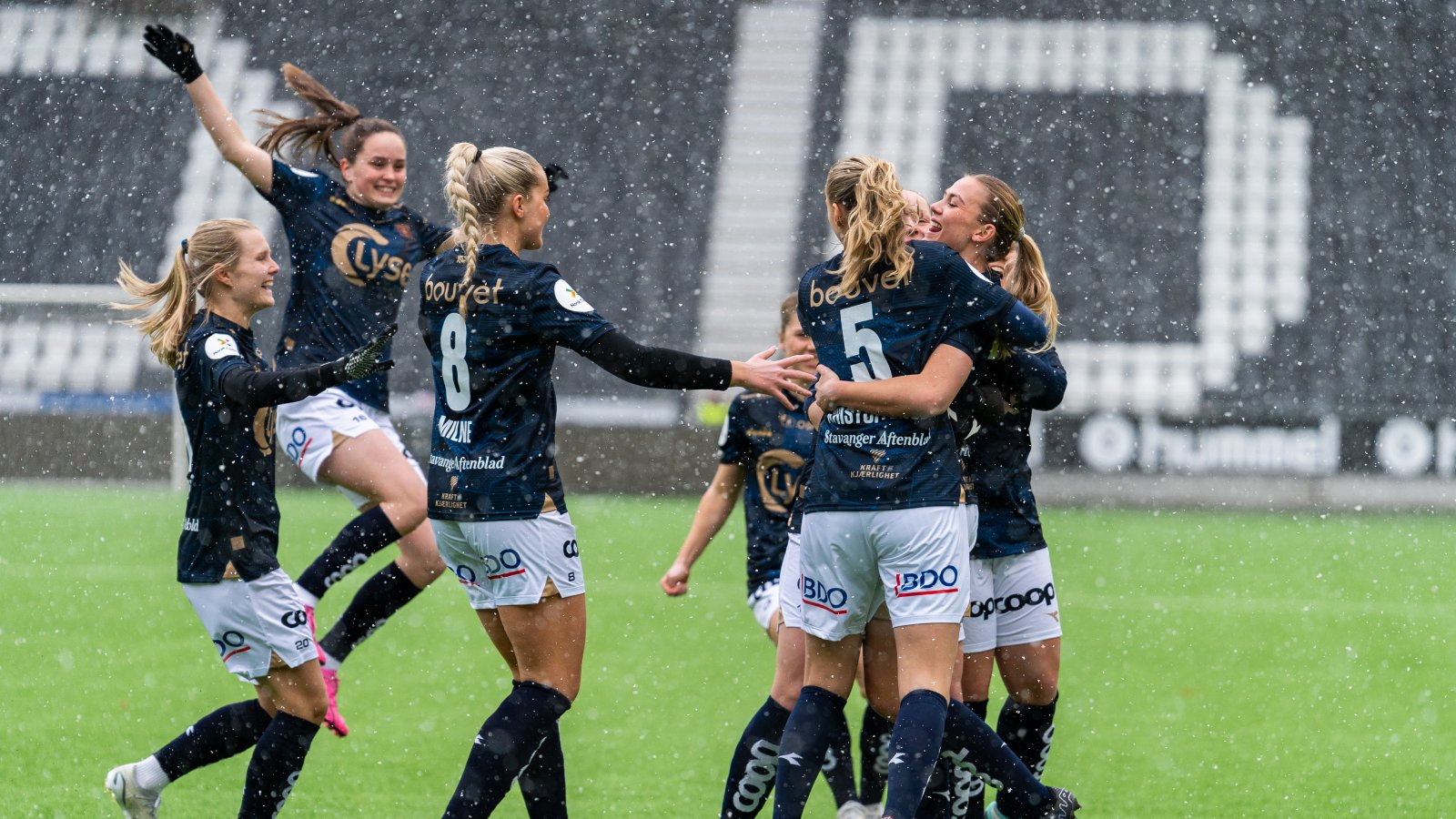 For første gang skal Viking Avaldsnes/Haugesund møtes på toppfotballnivå. Foto: Alexander Larsen